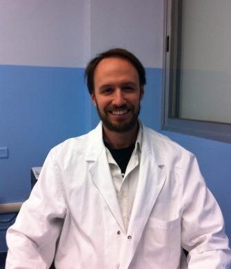Il dottor Christian Bini è medico fisiatra specializzato nel trattamento della scoliosi a Pistoia