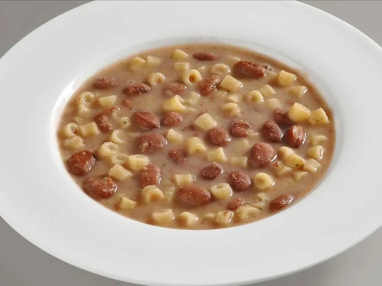 Pasta e fagioli con quelli in scatola? Ecco il trucco per renderli buonissimi e digeribili